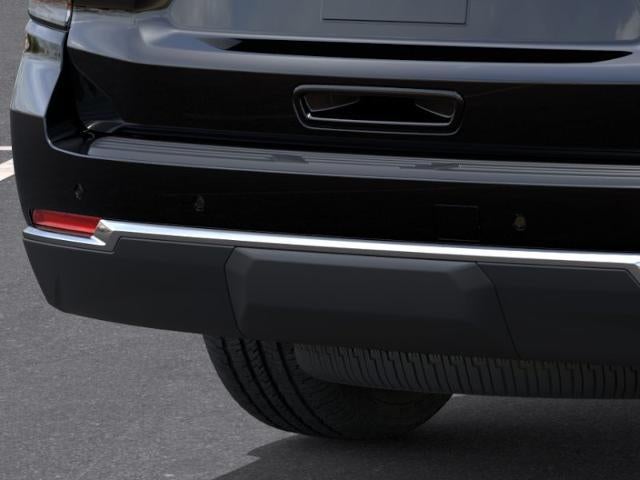 2027 Chevrolet Suburban LS