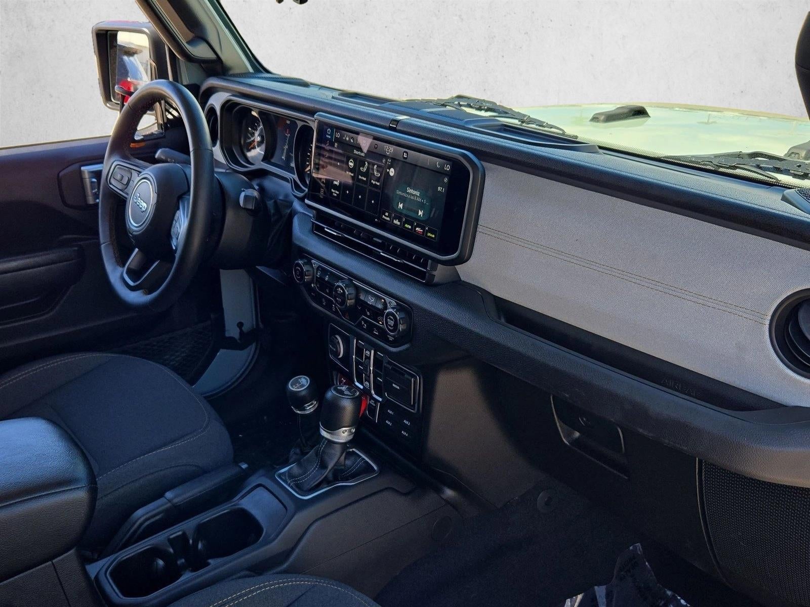 2024 Jeep Wrangler 4-Door Willys - Photo 21