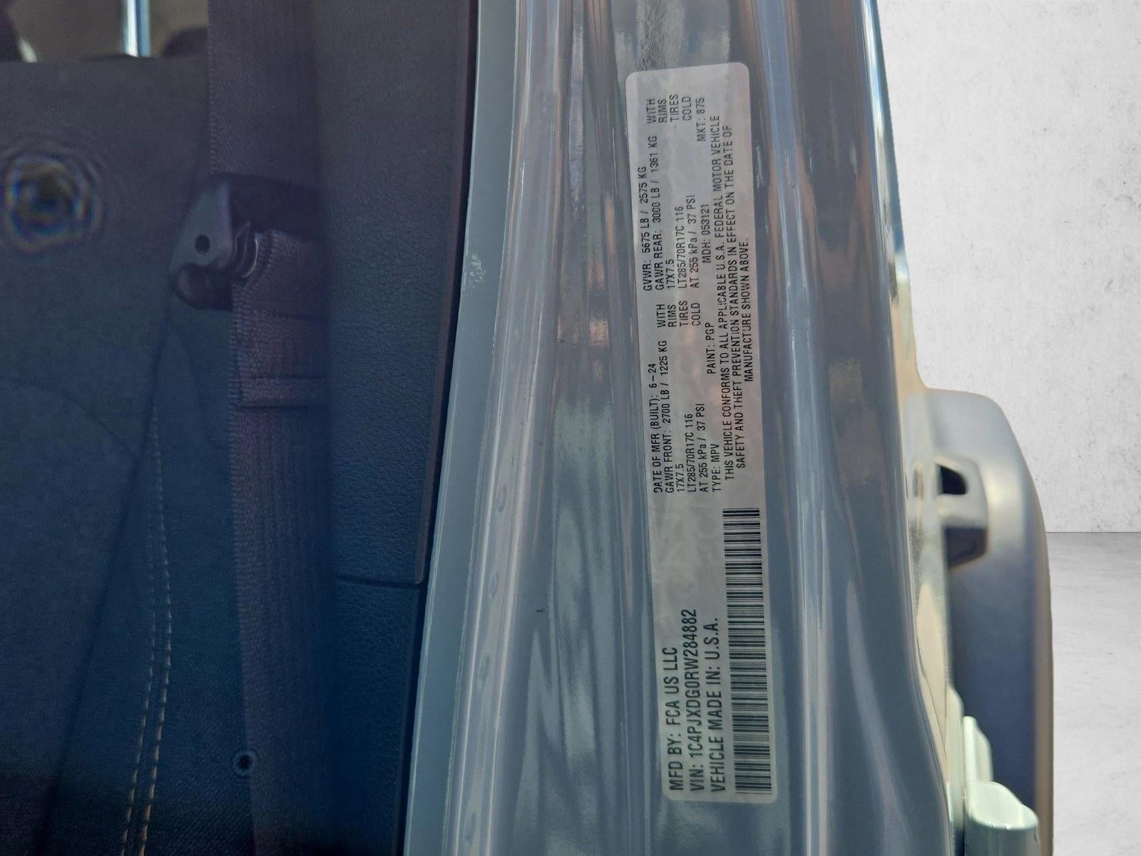 2024 Jeep Wrangler 4-Door Willys - Photo 24