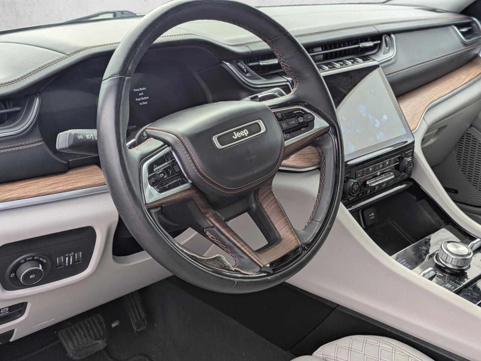 2022 Jeep Grand Cherokee Summit