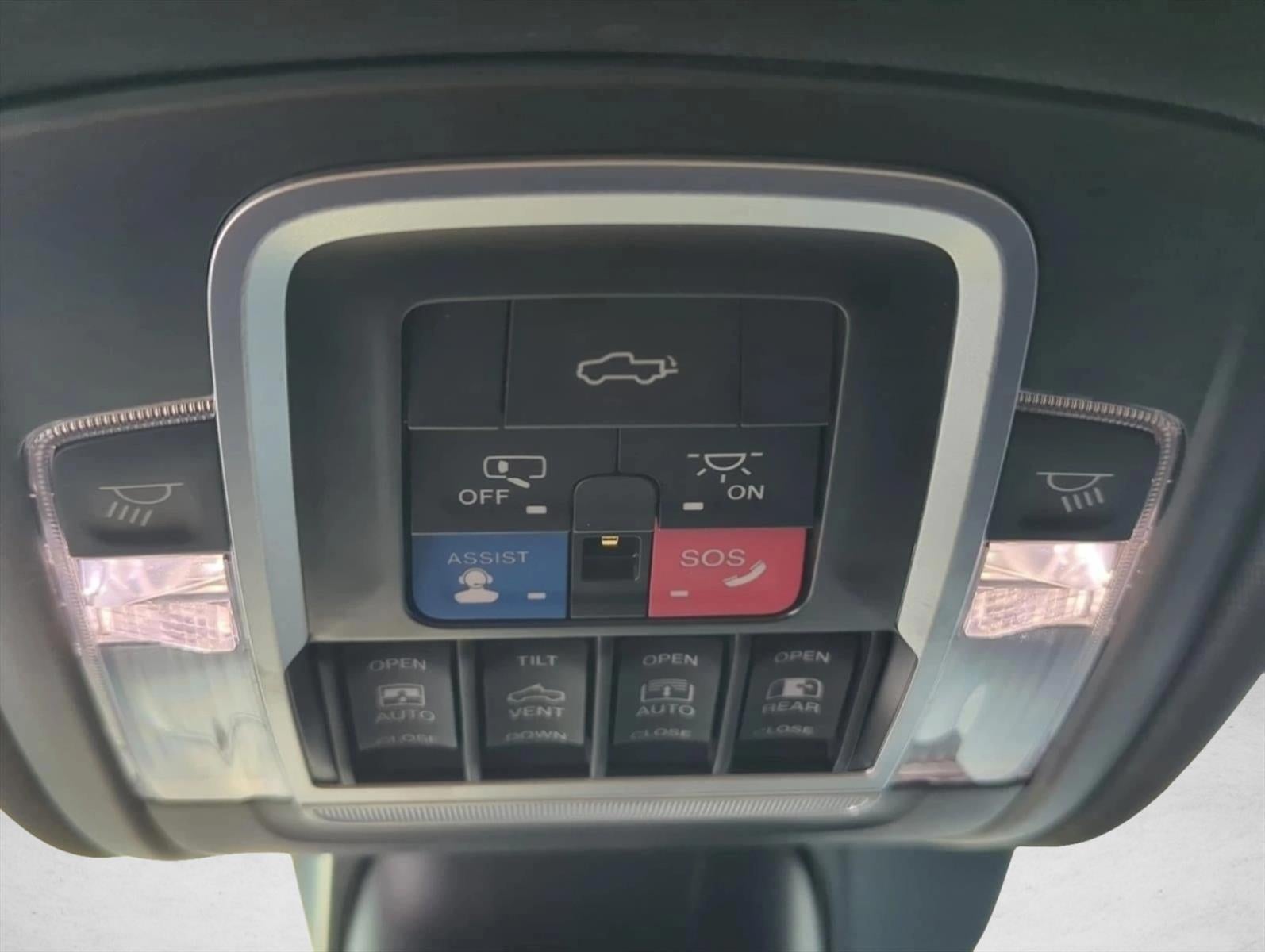 2020 RAM 1500 Limited Crew Cab 4x4 6'4" Box