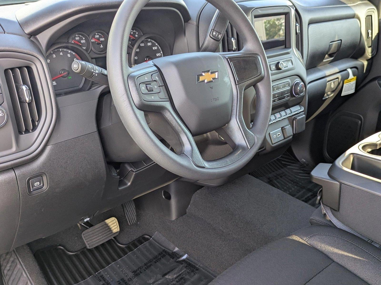 2025 Chevrolet Silverado 1500 Custom