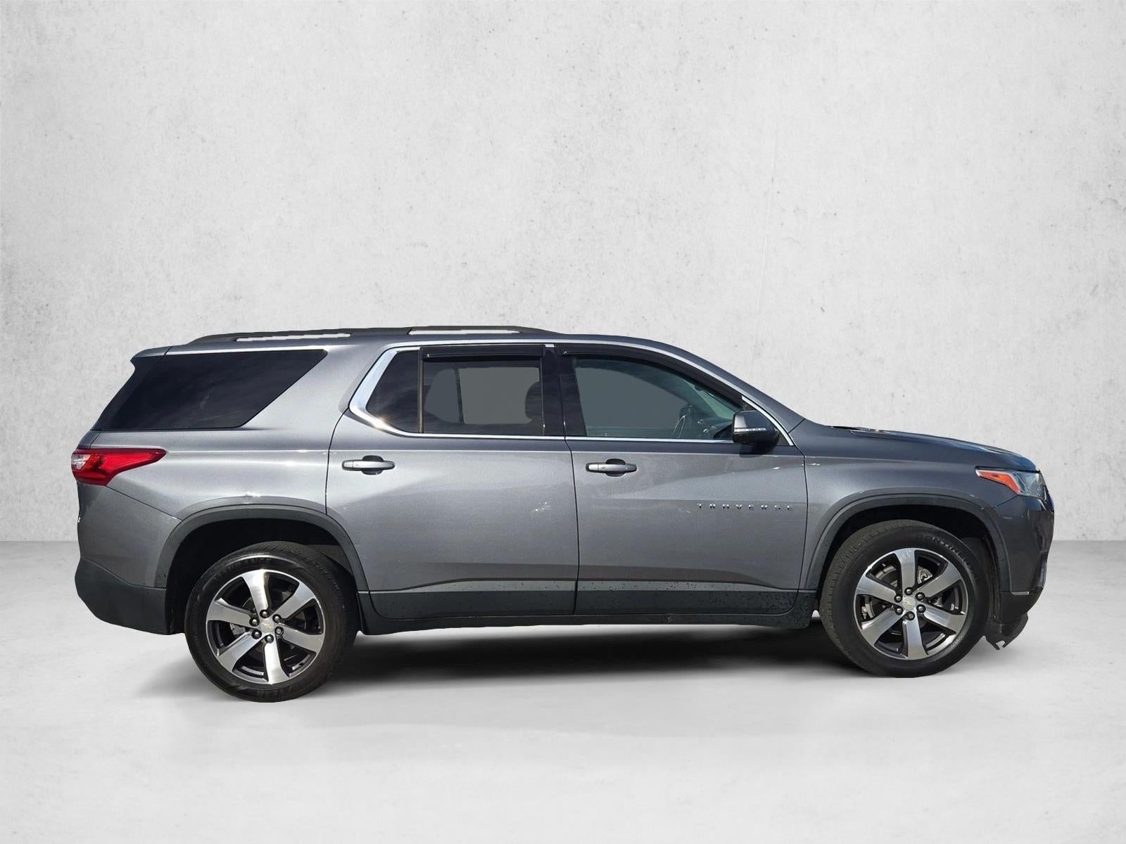 2021 Chevrolet Traverse LT Leather
