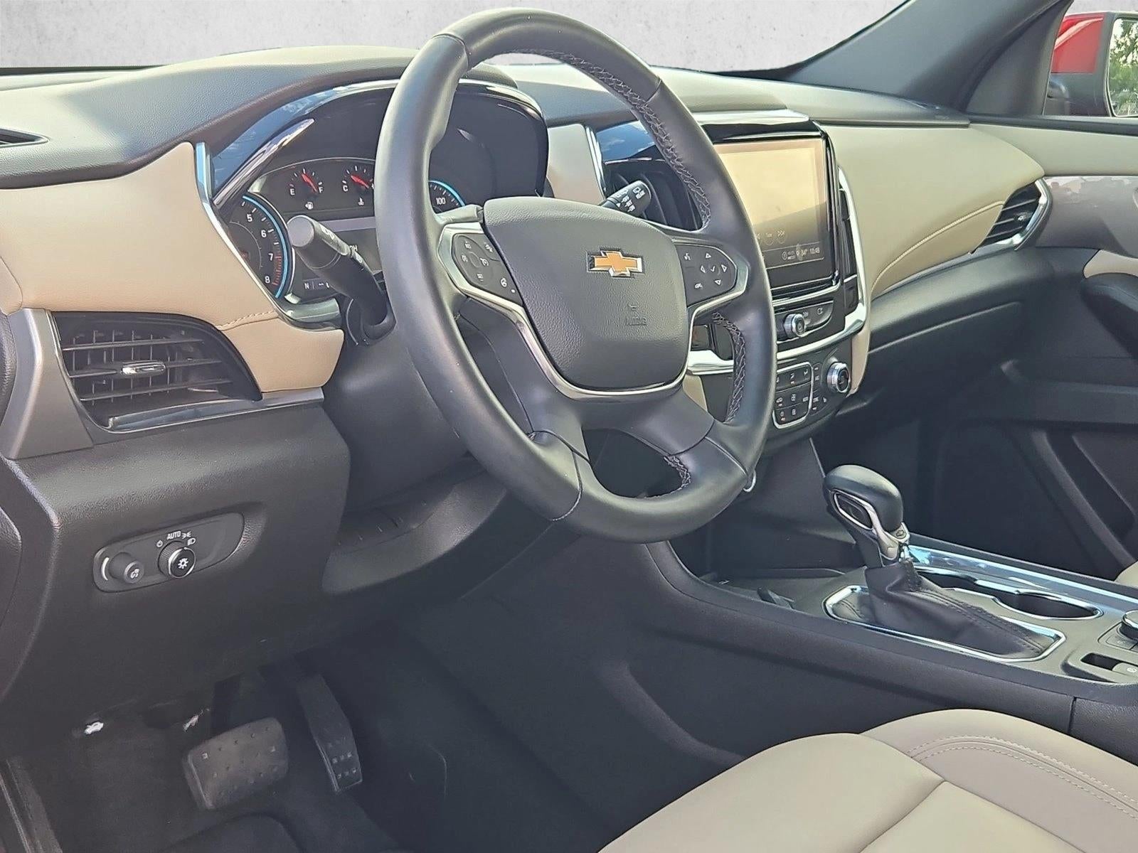 2023 Chevrolet Traverse LT Leather