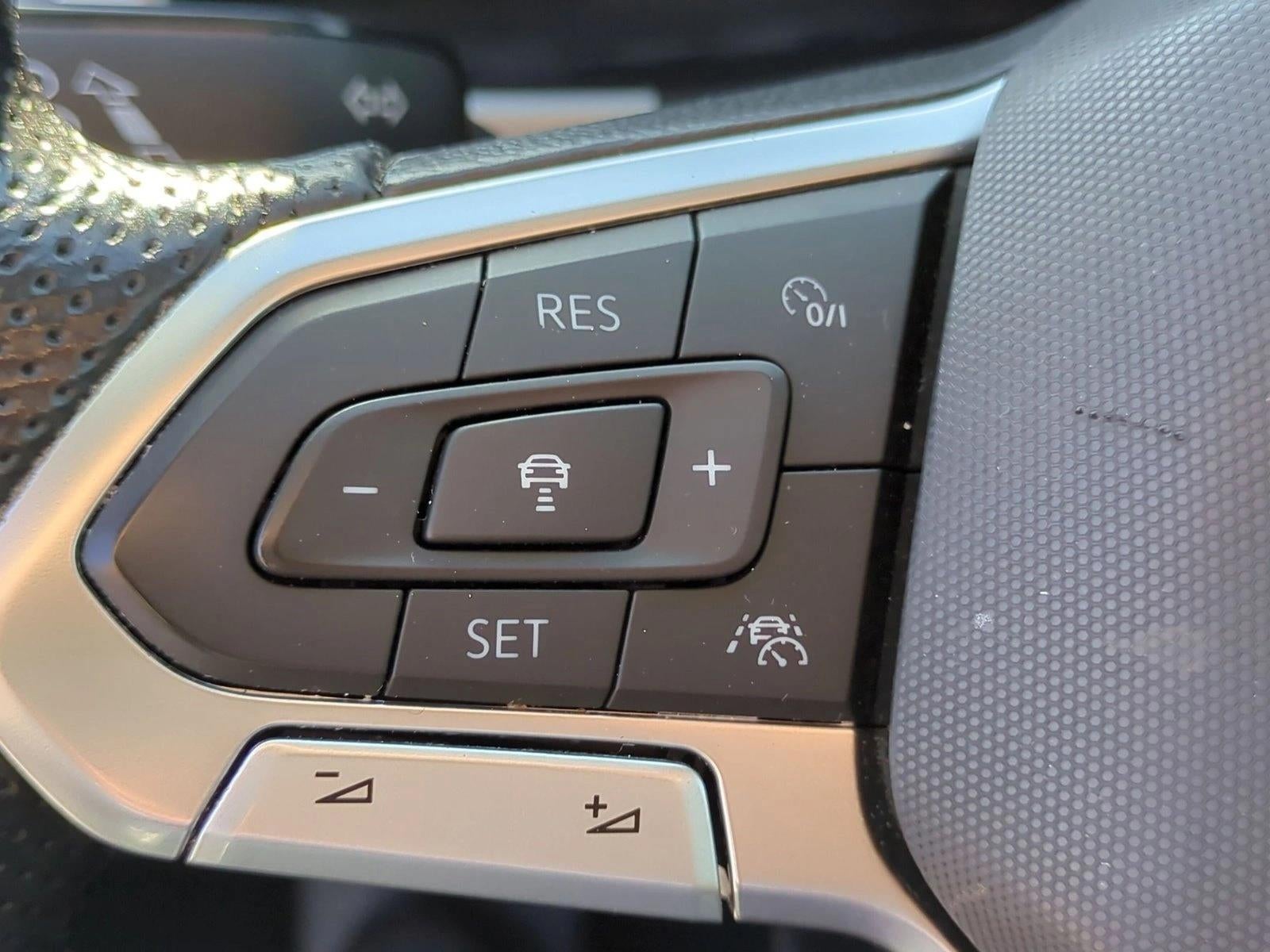 2023 Volkswagen Atlas 3.6L V6 SEL Premium R-Line