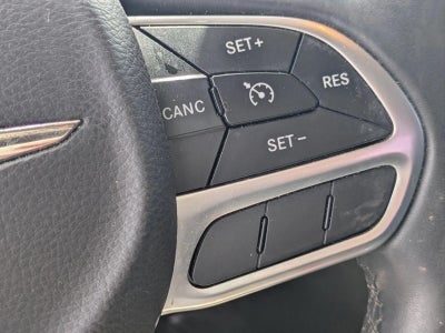 2017 Chrysler 300 Limited