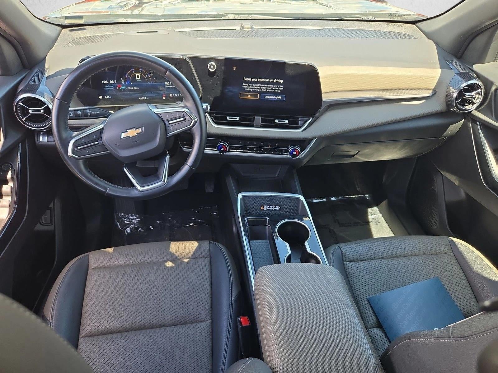 2025 Chevrolet Equinox LT - Photo 17