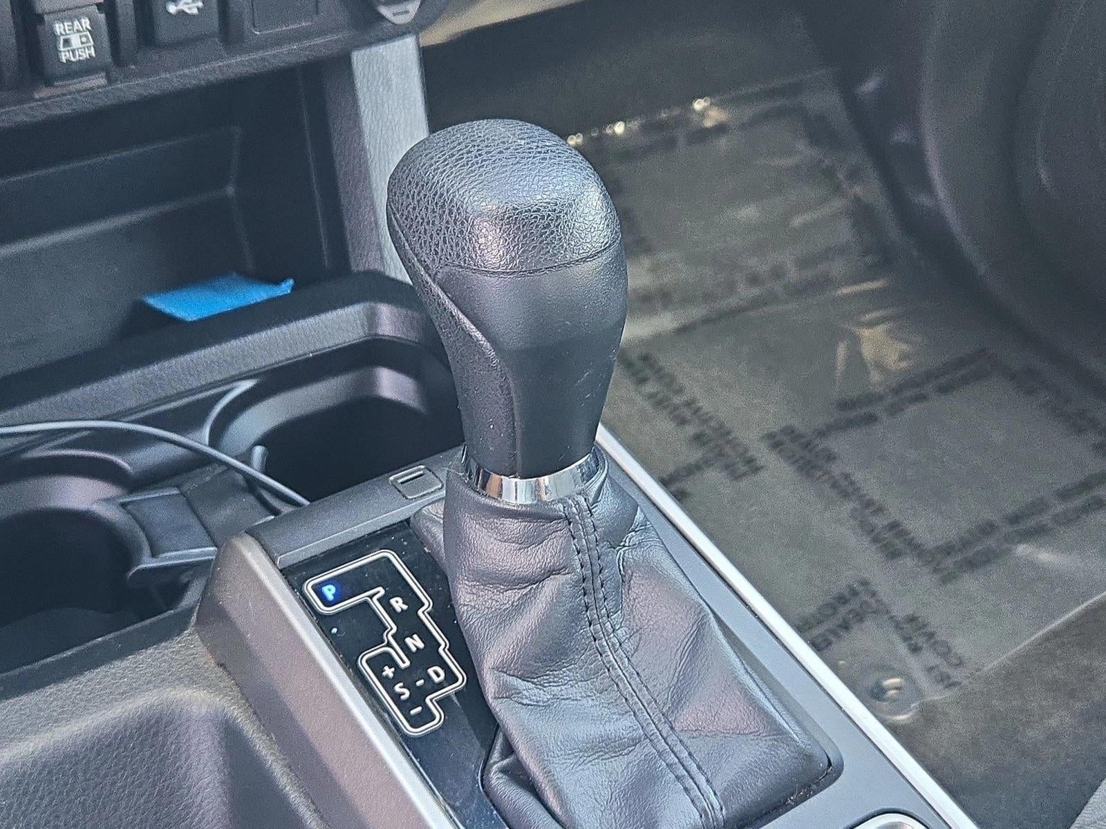 2022 Toyota Tacoma SR5 V6