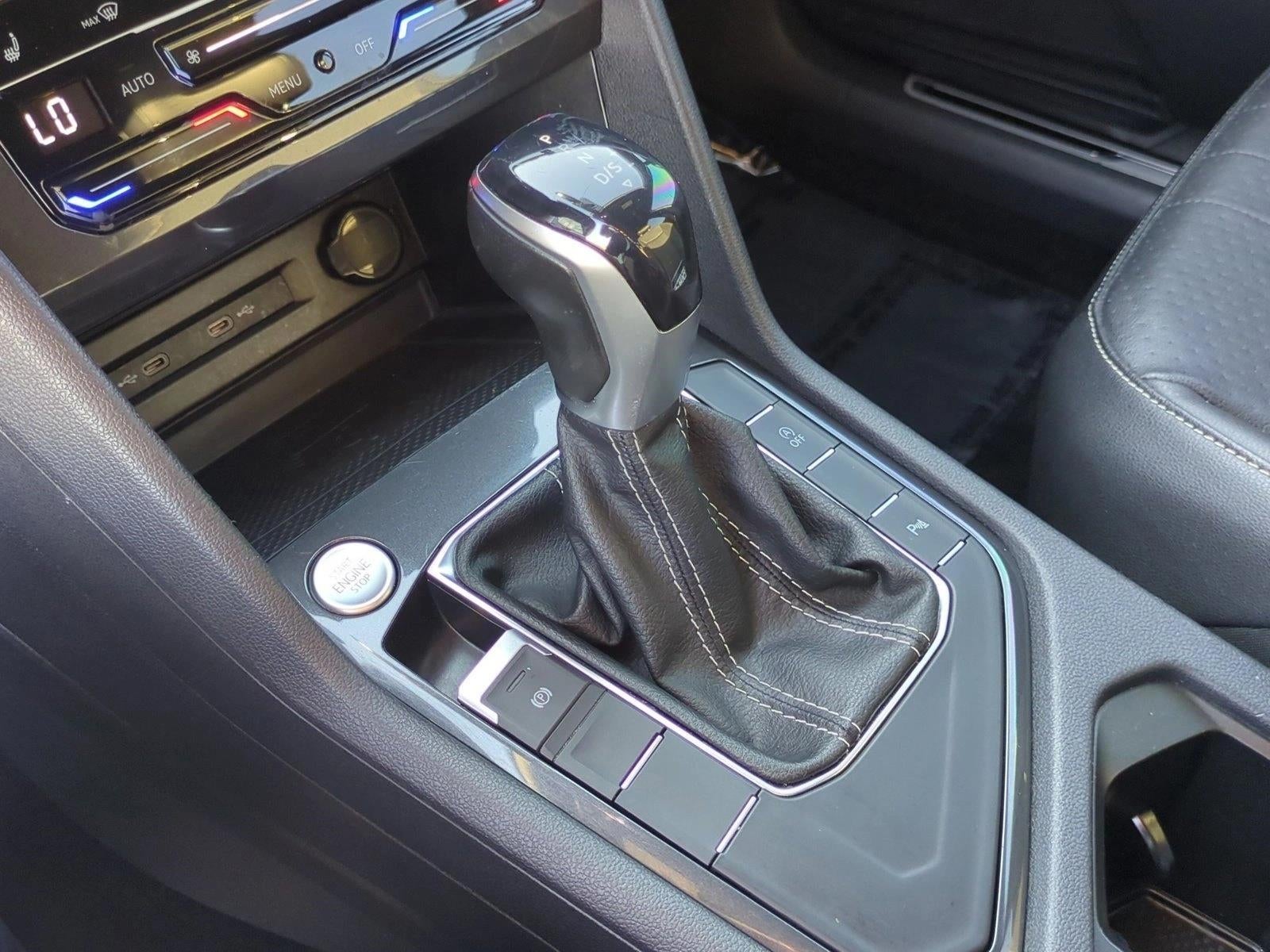 2022 Volkswagen Tiguan SE R-Line Black