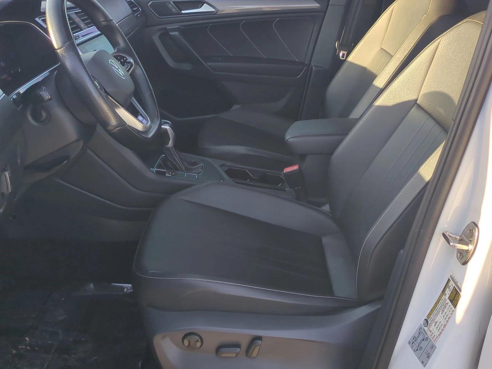 2022 Volkswagen Tiguan SE R-Line Black