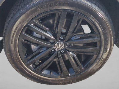 2022 Volkswagen Tiguan SE R-Line Black