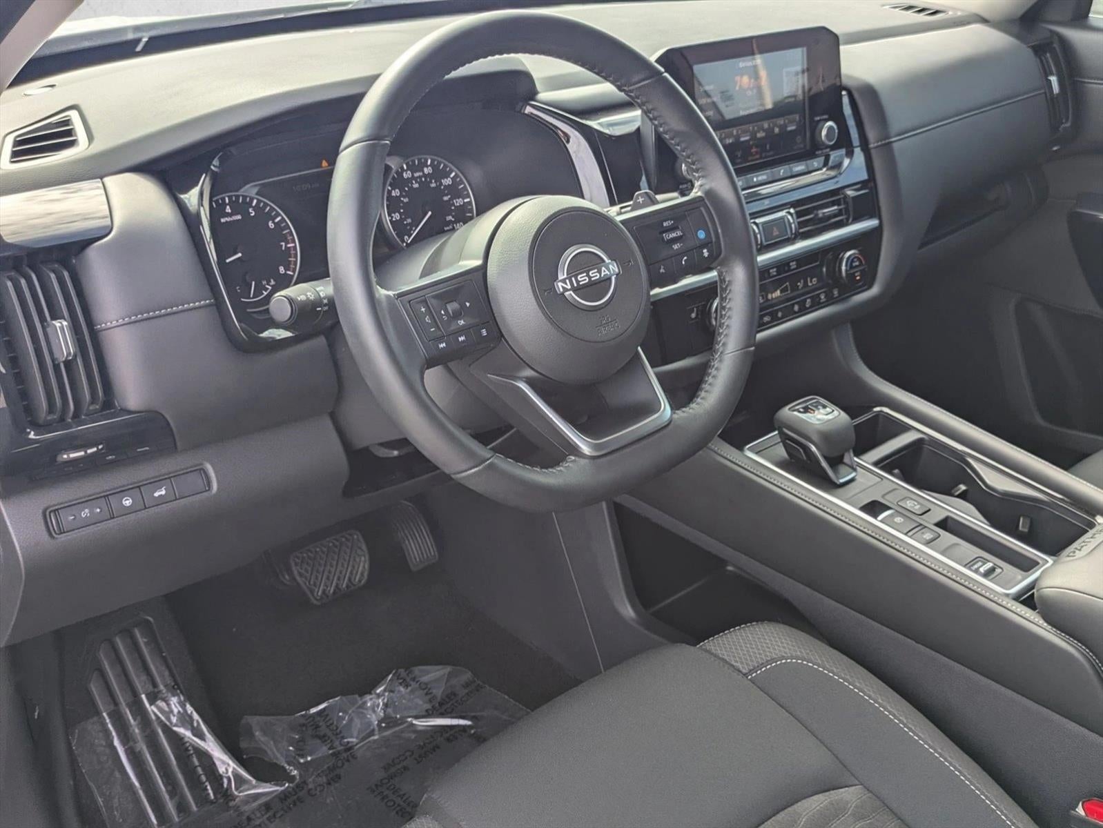 2025 Nissan Pathfinder SV FWD