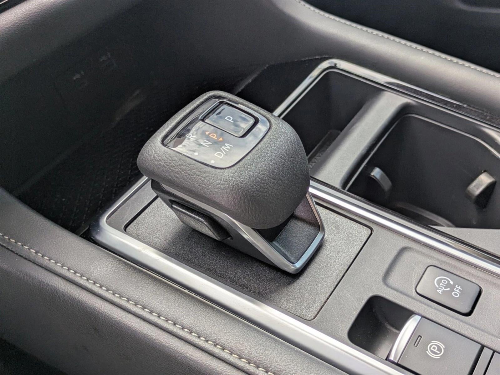 2025 Nissan Pathfinder SV FWD