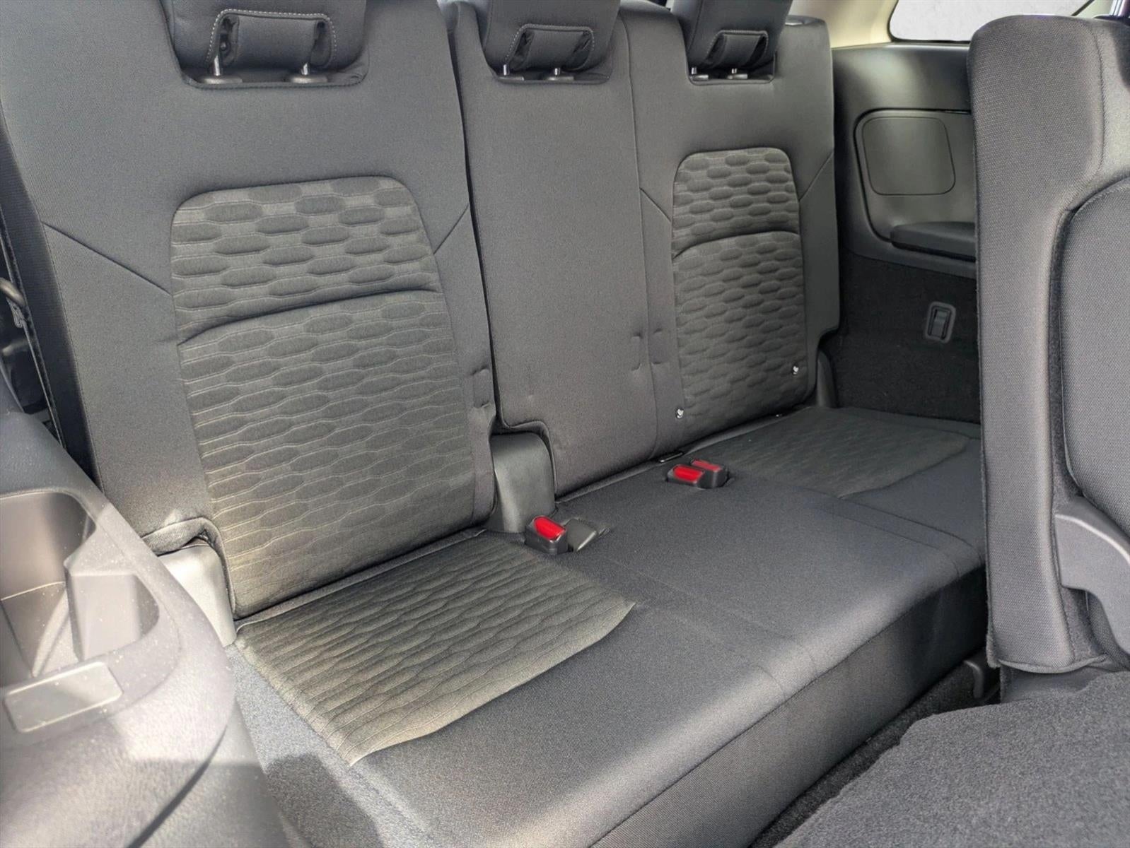 2025 Nissan Pathfinder SV FWD