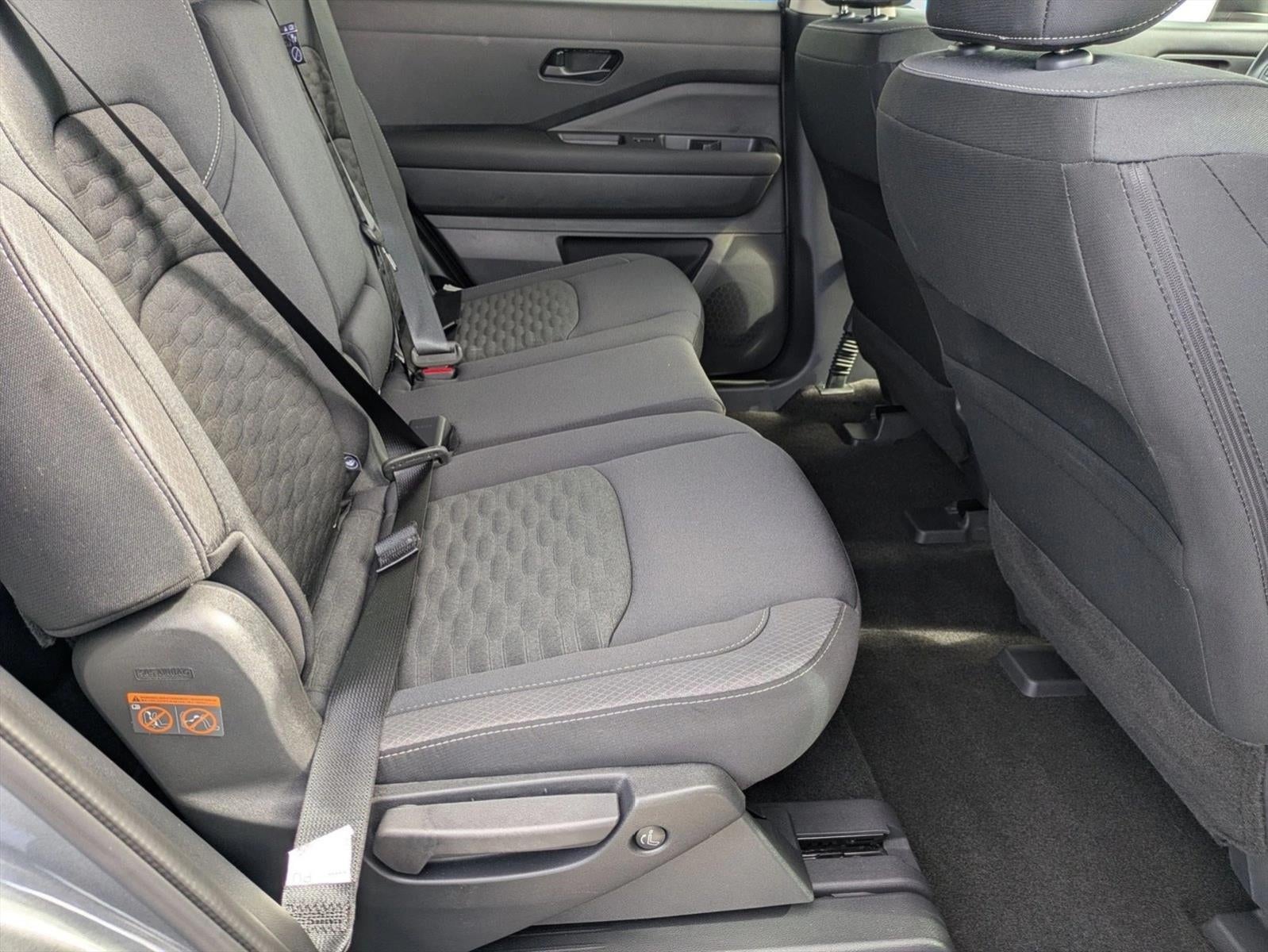 2025 Nissan Pathfinder SV FWD