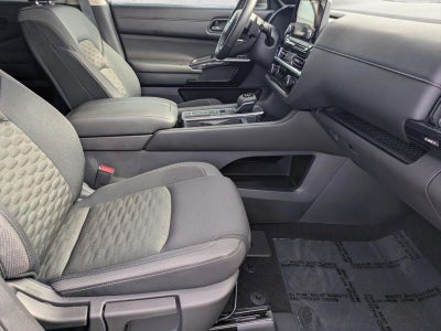 2025 Nissan Pathfinder SV FWD