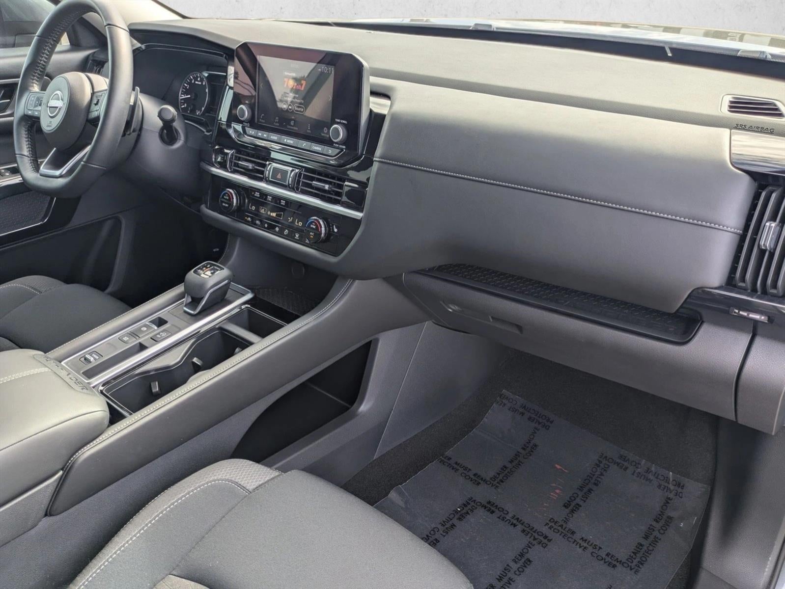 2025 Nissan Pathfinder SV FWD
