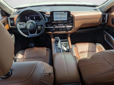 2024 Nissan Pathfinder Platinum FWD