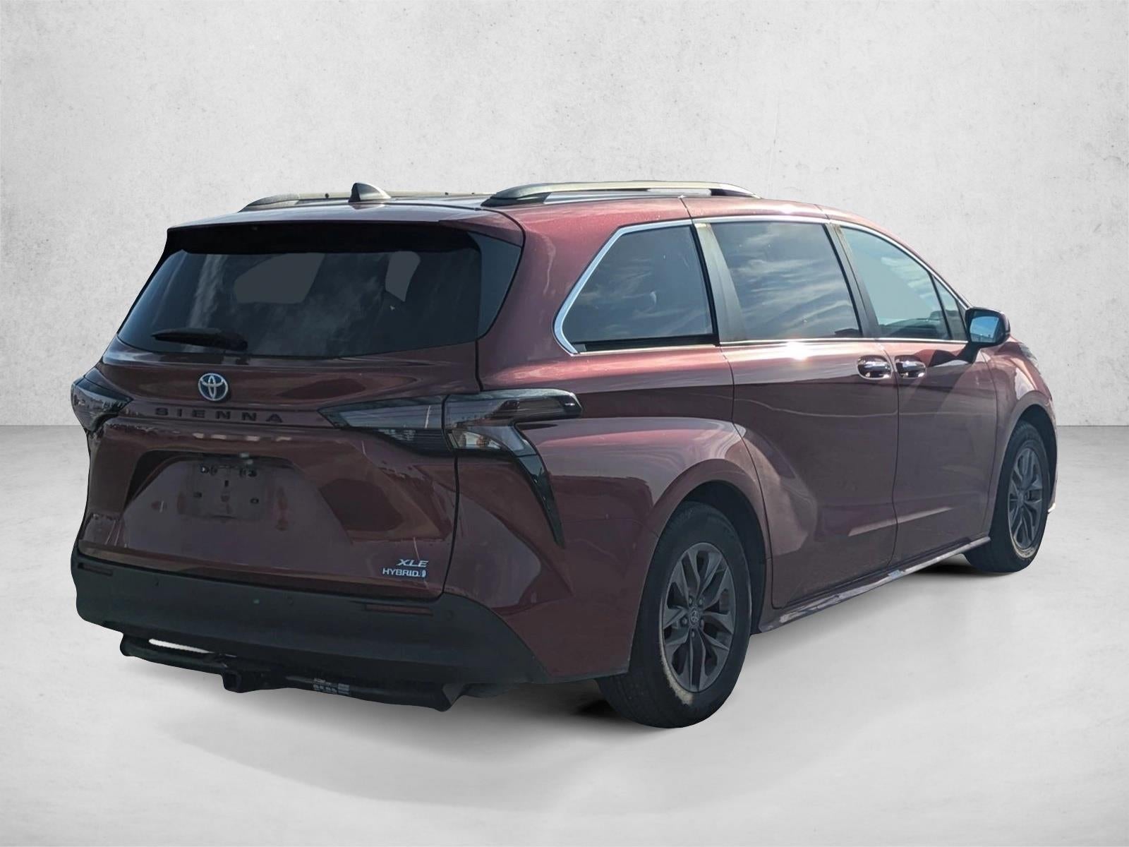 2023 Toyota Sienna XLE