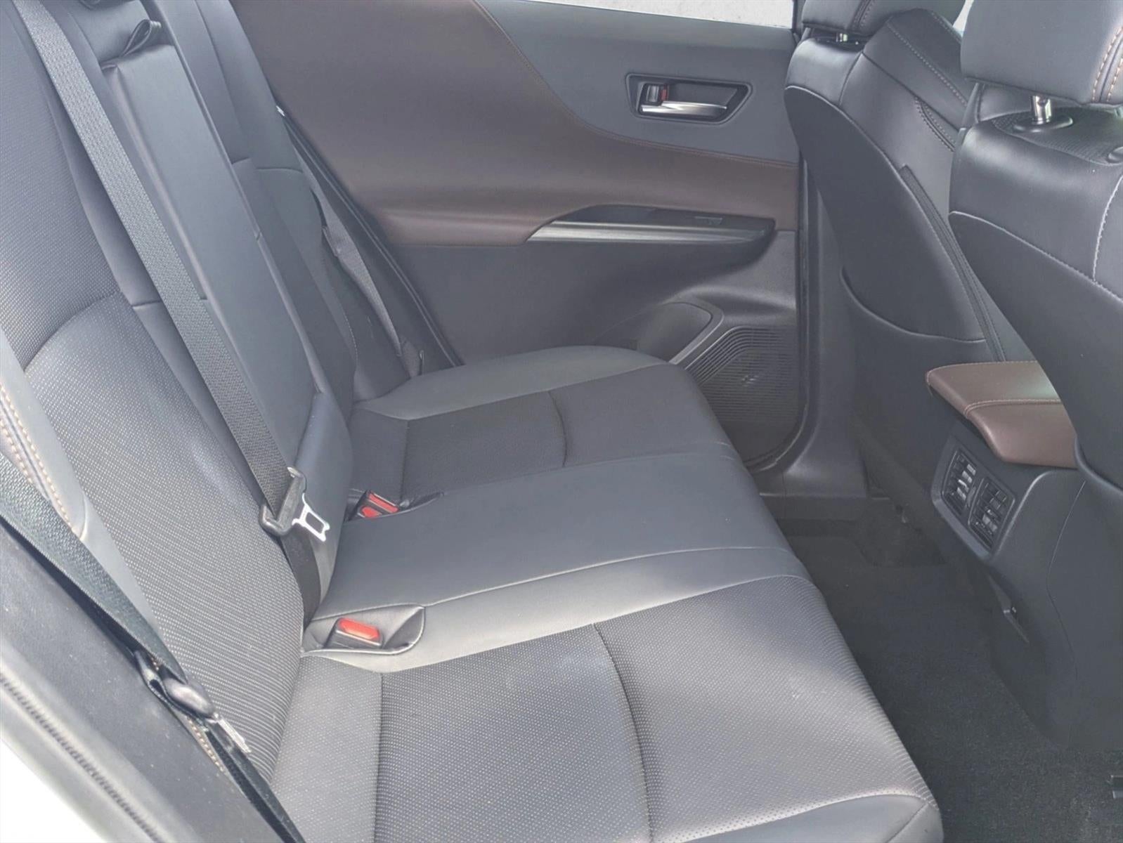 2021 Toyota Venza LE