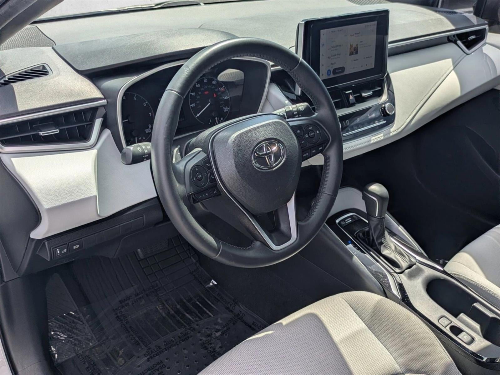 2023 Toyota Corolla Hatchback SE