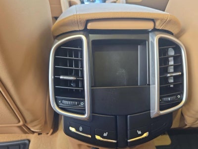 2016 Porsche Cayenne Base