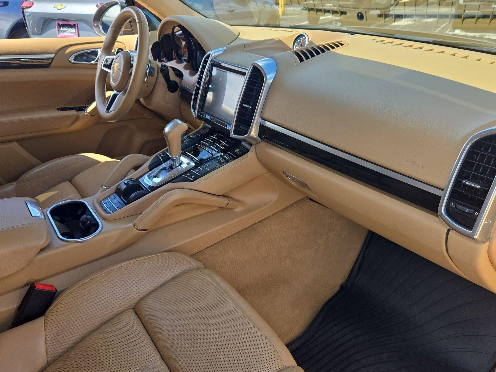 2016 Porsche Cayenne Base