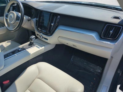 2018 Volvo XC60 Momentum