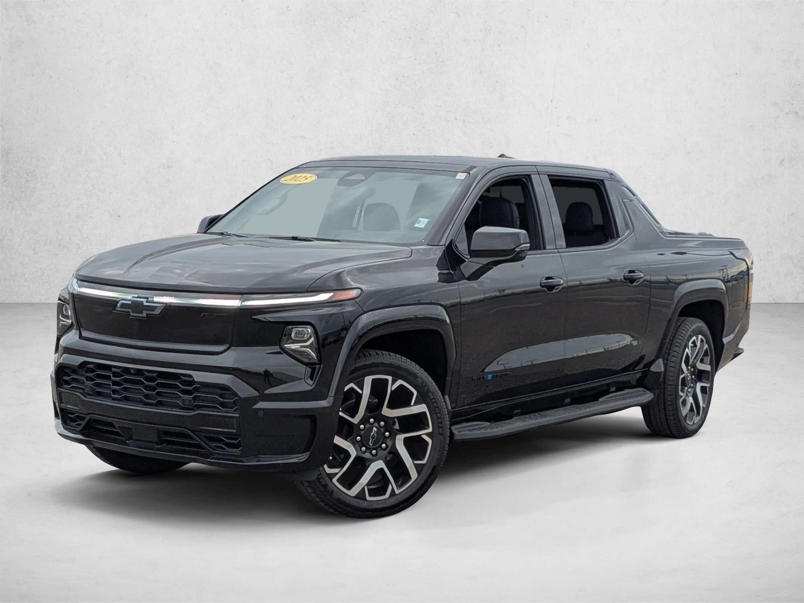 2025 Chevrolet Silverado EV RST - Max Range