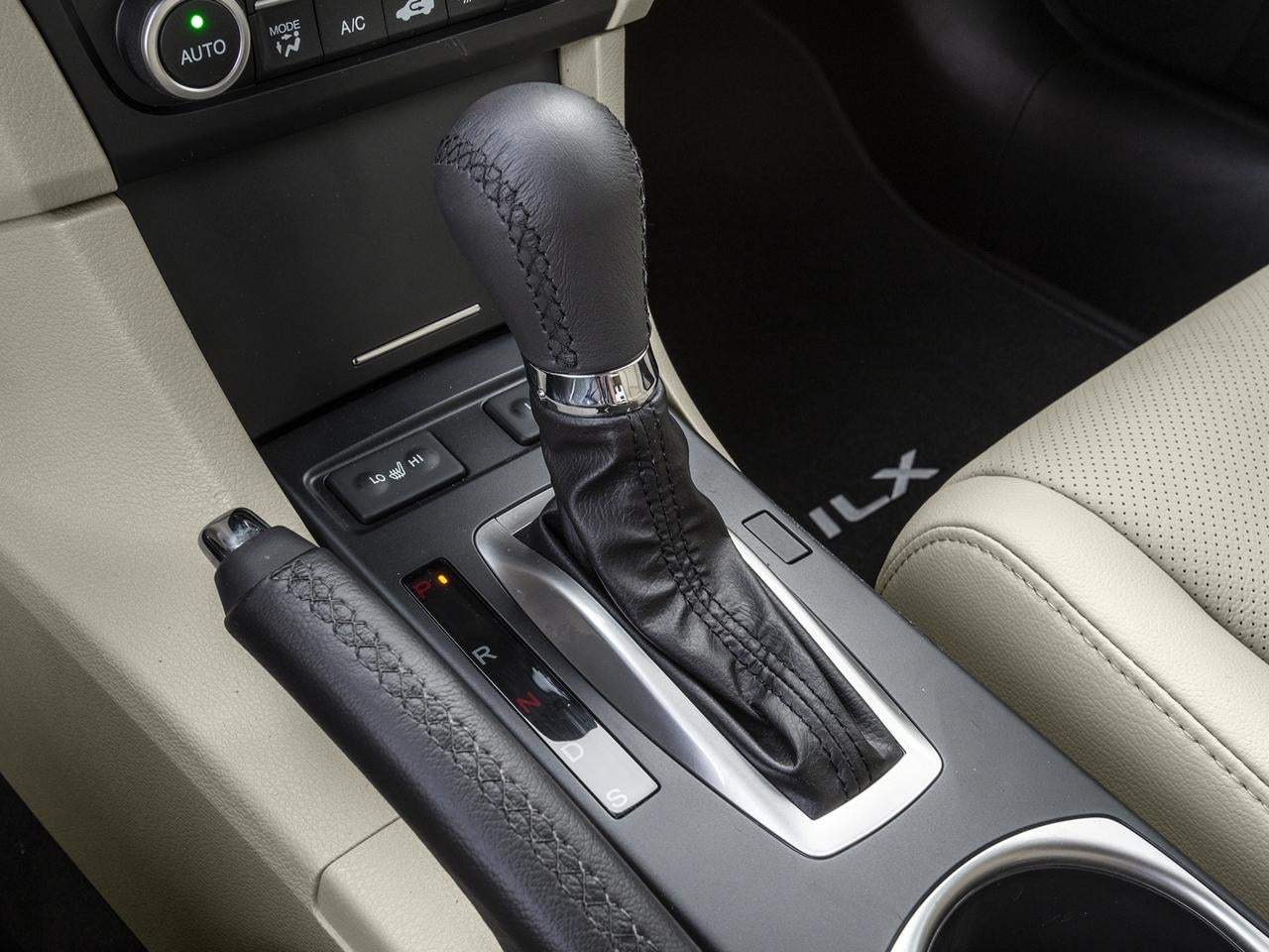 2016 Acura ILX ILX with Technology Plus Package