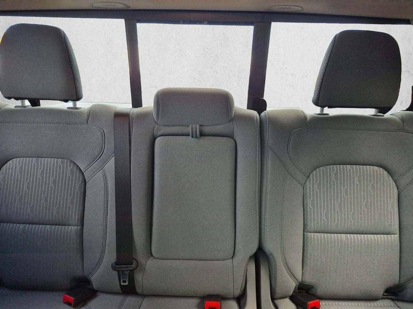 2020 RAM 1500 Big Horn 4x2 Quad Cab 6'4" Box