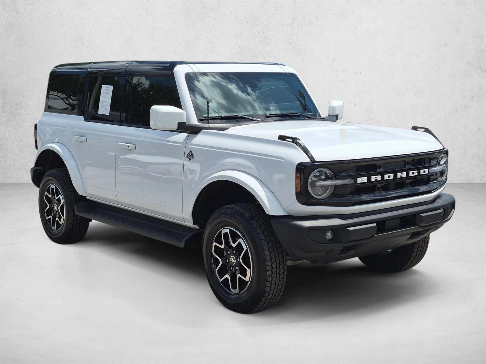 2025 Ford Bronco Outer Banks 4 Door 4x4