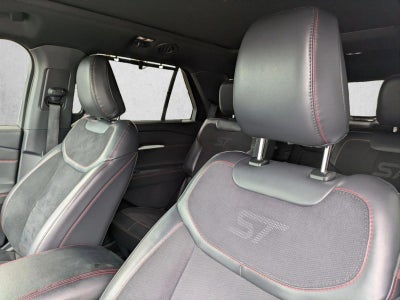 2025 Ford Explorer ST 4WD