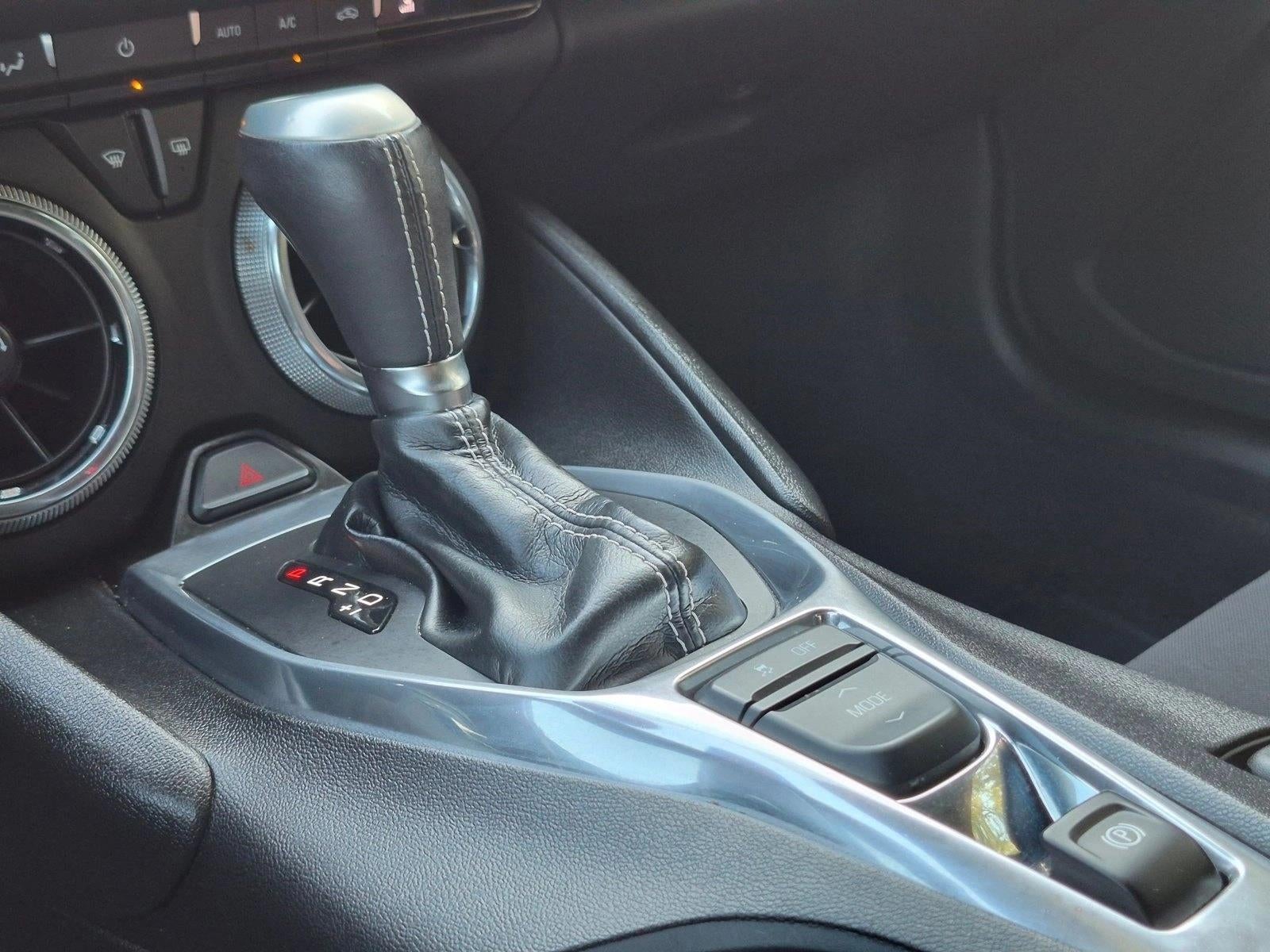2018 Chevrolet Camaro 2dr Coupe 1LT
