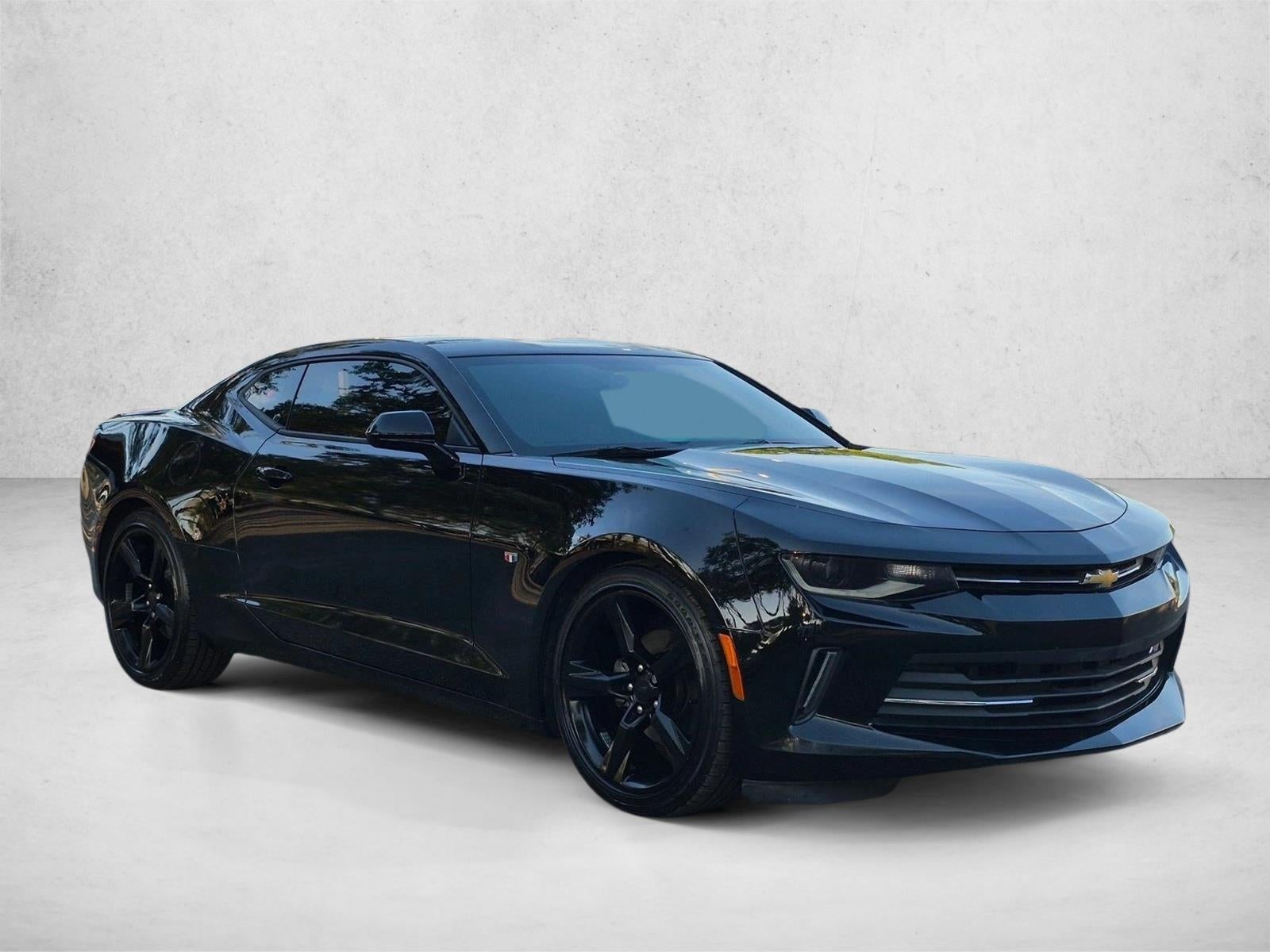 2018 Chevrolet Camaro 2dr Coupe 1LT