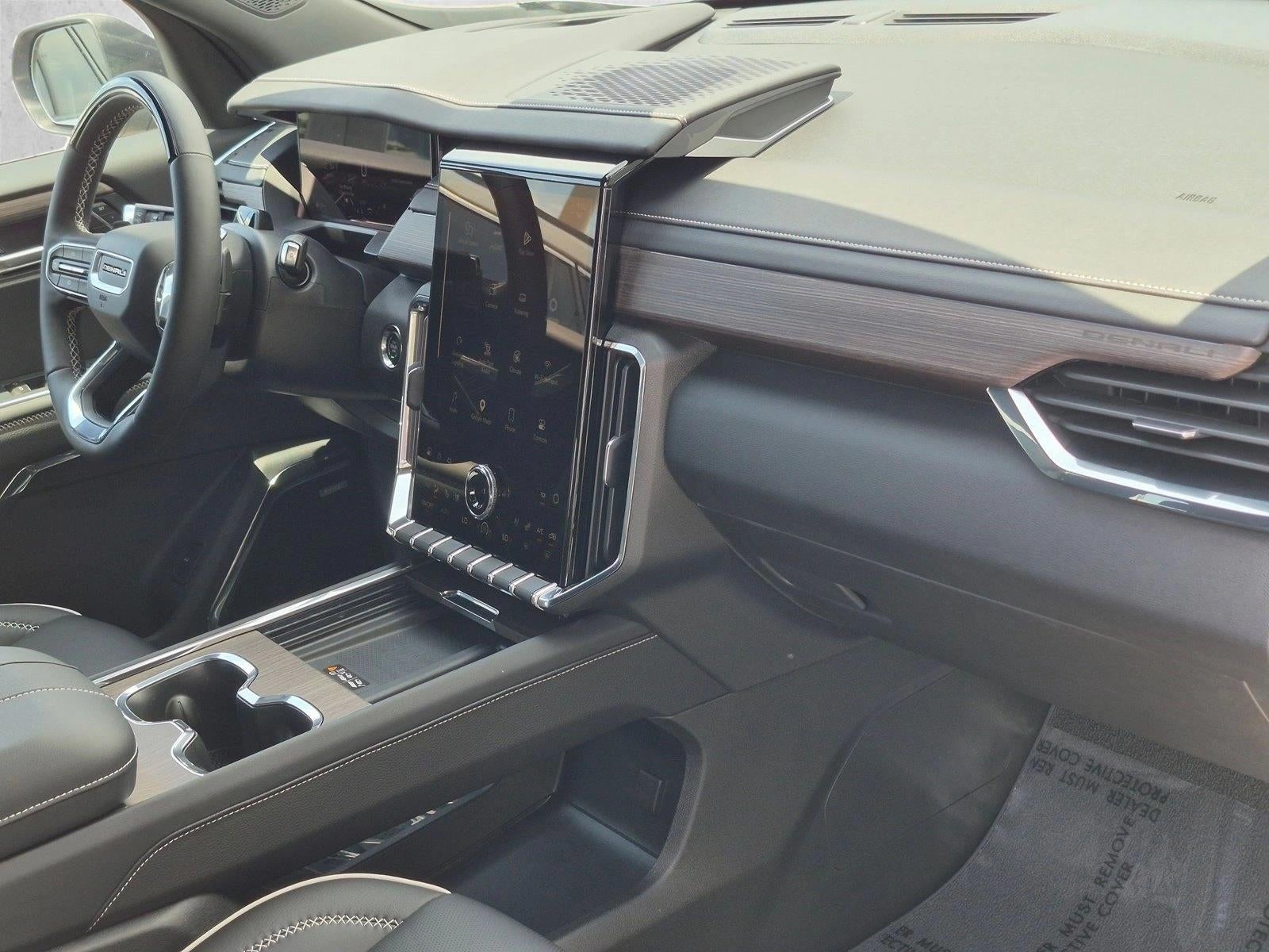 2026 GMC Acadia FWD Denali