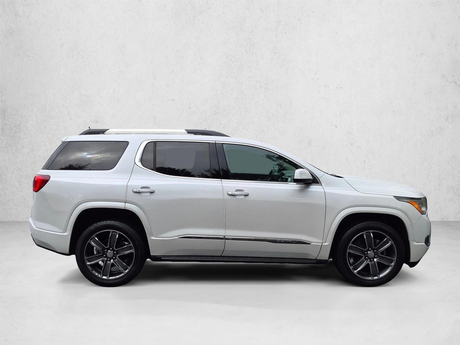 2017 GMC Acadia FWD Denali