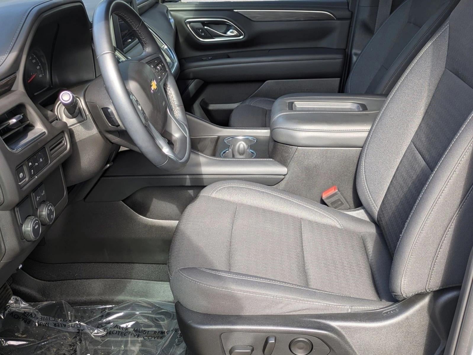 2024 Chevrolet Suburban 2WD LS