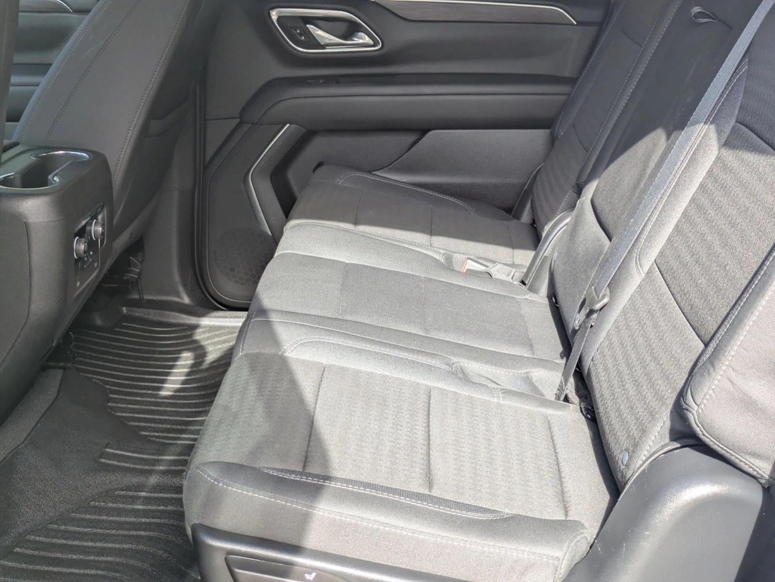 2024 Chevrolet Suburban 2WD LS