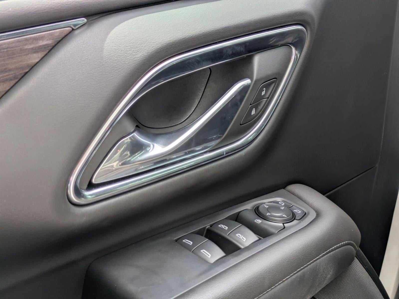 2024 Chevrolet Suburban 2WD LS