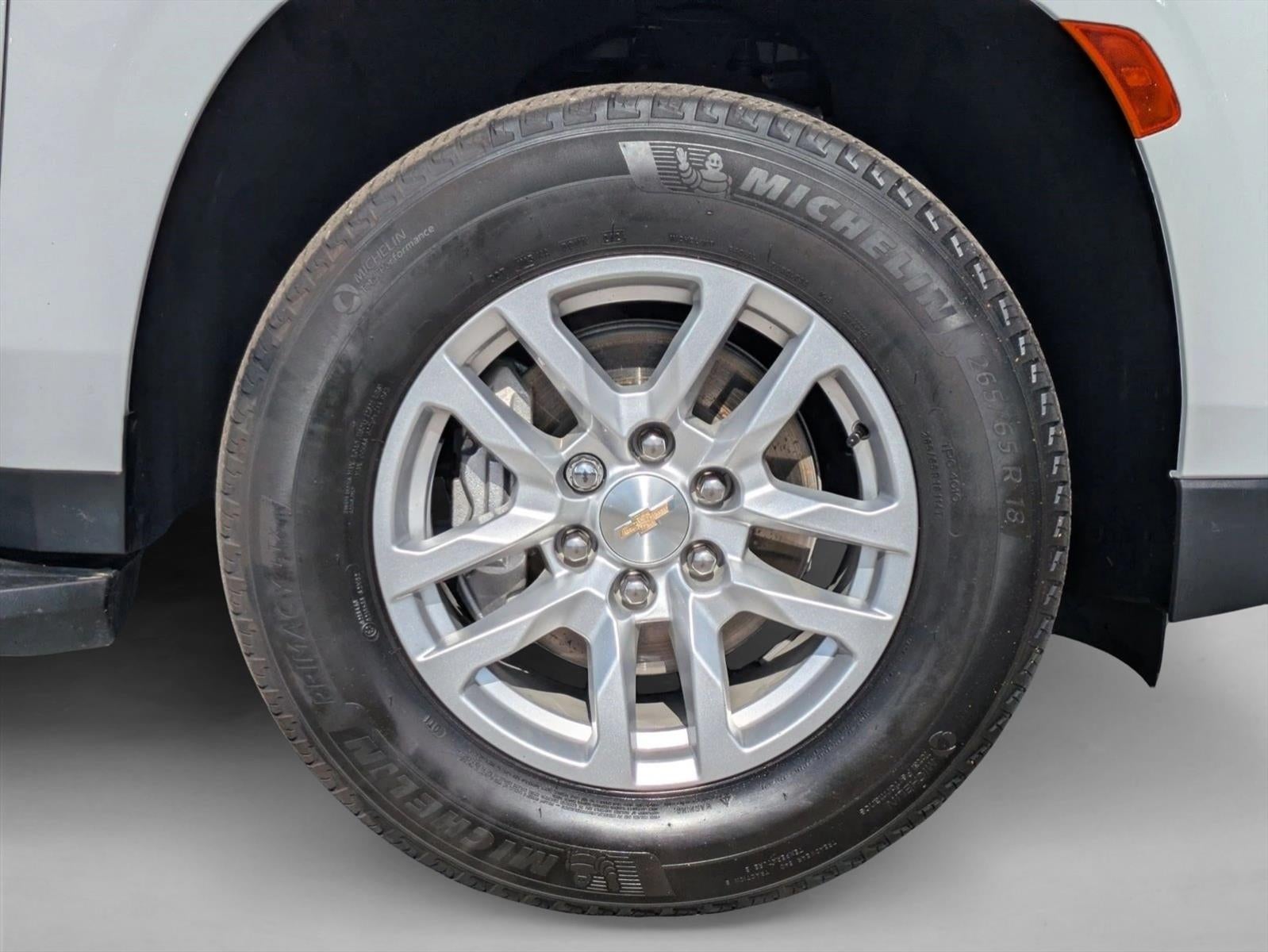 2024 Chevrolet Suburban 2WD LS