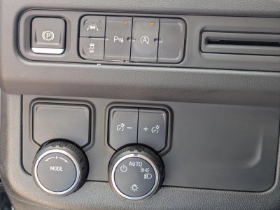 2024 Chevrolet Suburban 2WD LS