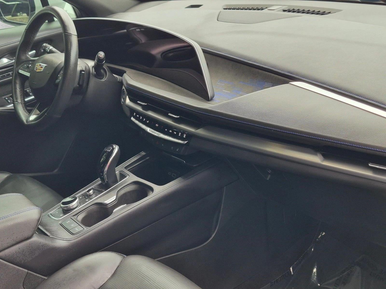 2024 Cadillac XT4 FWD 4dr Sport