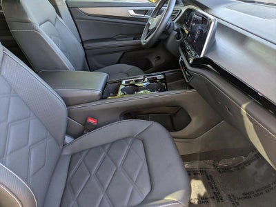 2024 Volkswagen Atlas Cross Sport 2.0T SE w/Technology FWD