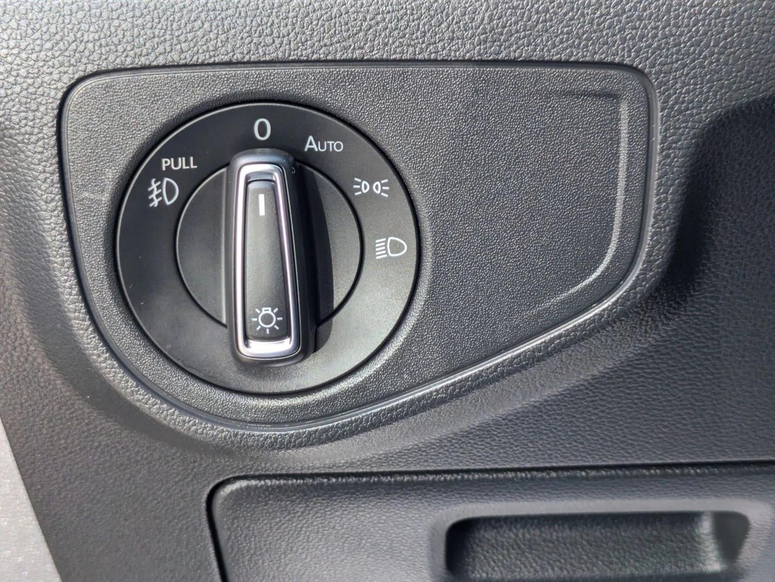 2019 Volkswagen Atlas 3.6L V6 SE w/Technology FWD