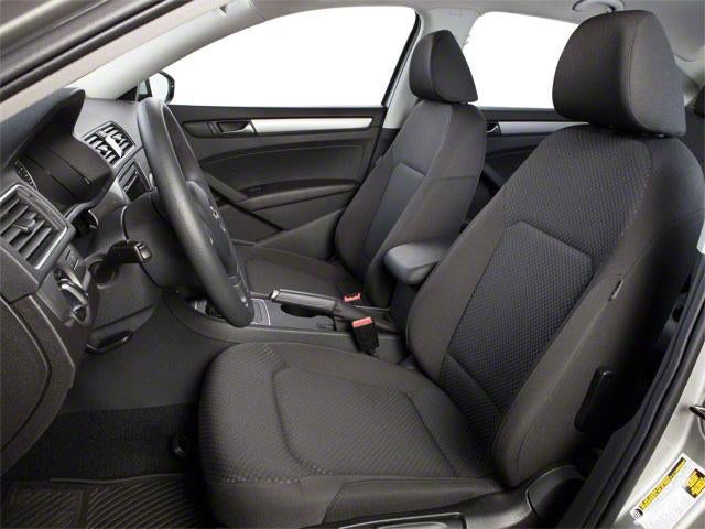 2012 Volkswagen Passat 4dr Sdn 3.6L V6 DSG SE w/Sunroof & Nav