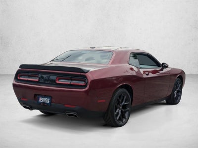 2022 Dodge Challenger SXT RWD