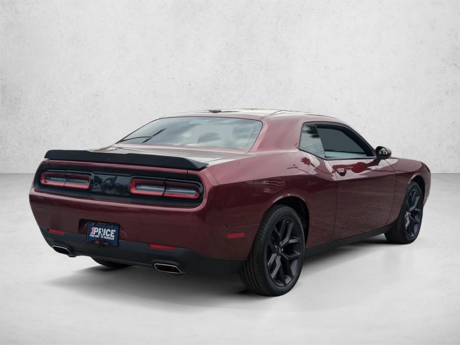 2022 Dodge Challenger SXT RWD