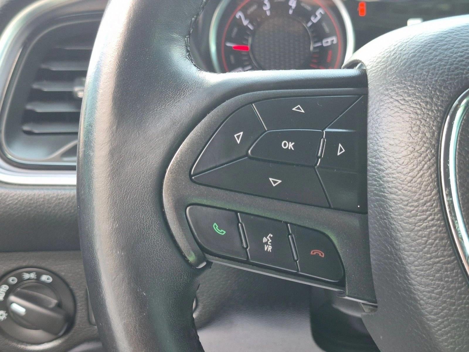 2019 Dodge Challenger SXT RWD