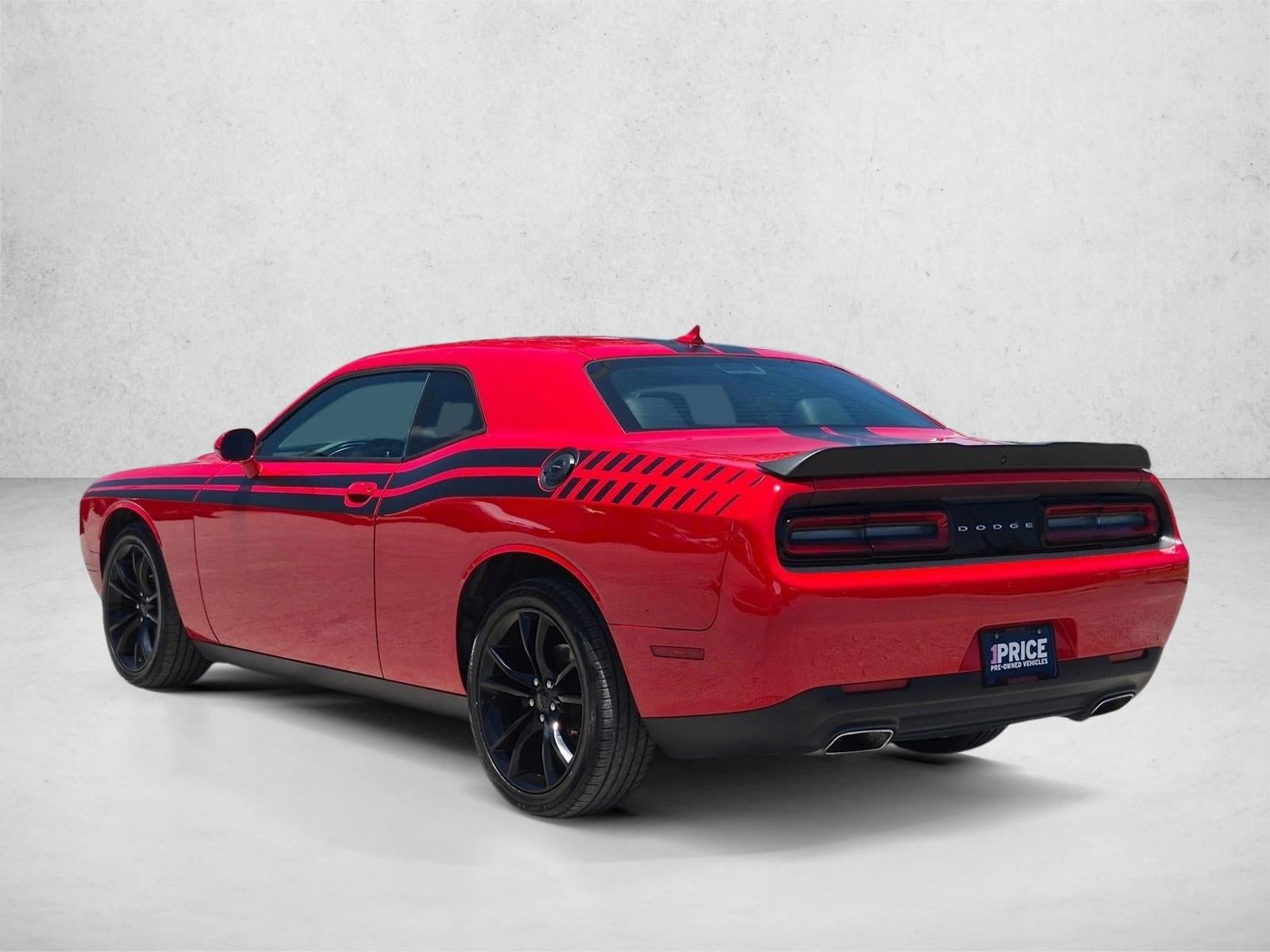 2016 Dodge Challenger 2dr Cpe SXT Plus